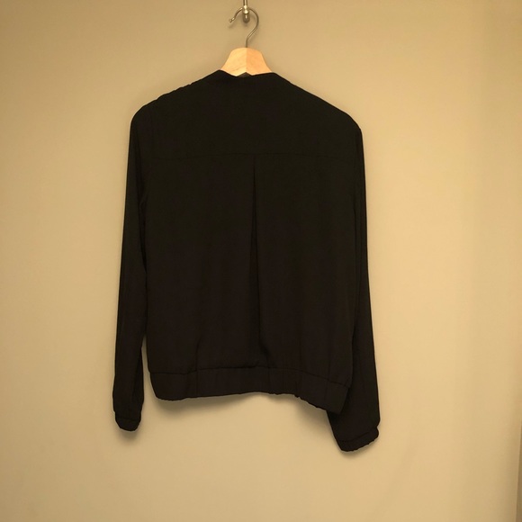 Dalia Light Jacket - Picture 2 of 3